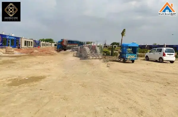 District One Lahore Development Status