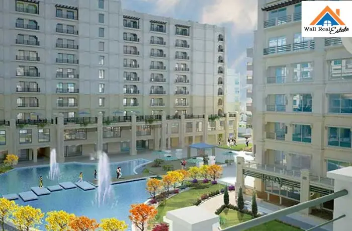 Luxury Features & Community Amenities